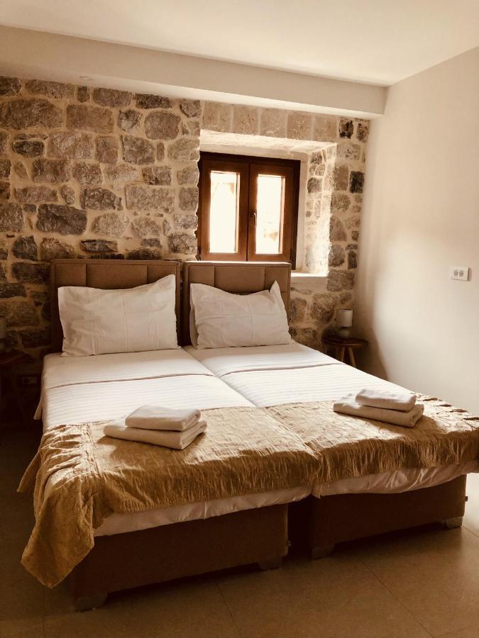 Guesthouse Giraffe Donja Lastva Exterior photo