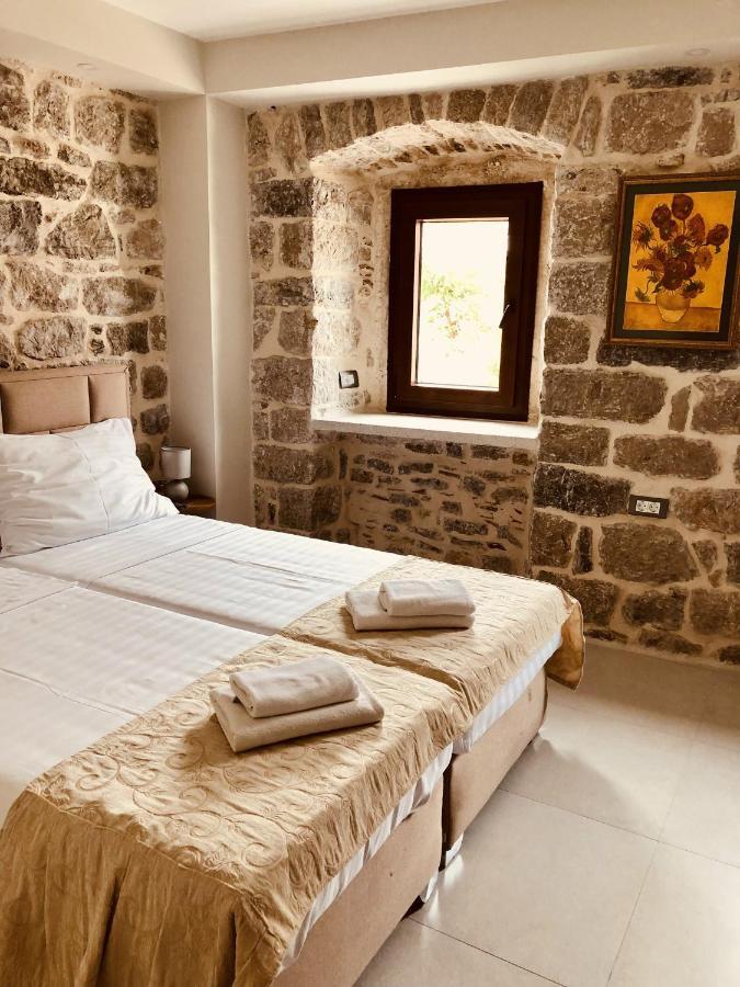 Guesthouse Giraffe Donja Lastva Exterior photo